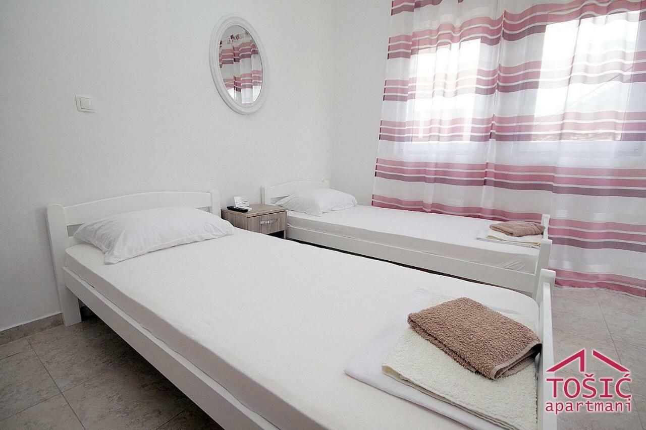 Tosic Apartmani Бар Екстер'єр фото