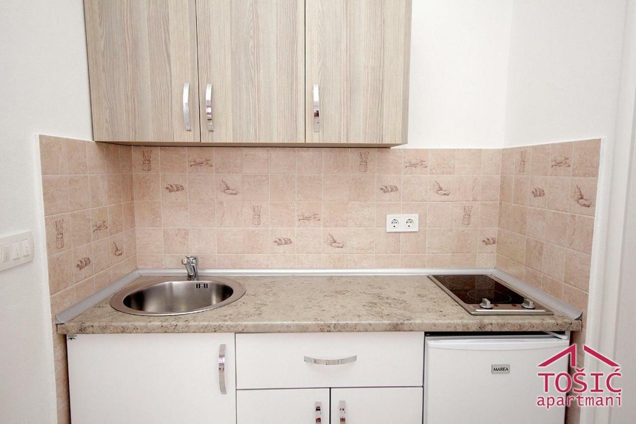 Tosic Apartmani Бар Екстер'єр фото