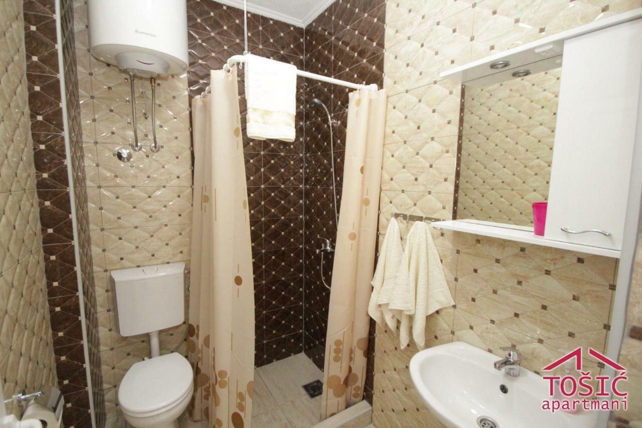 Tosic Apartmani Бар Екстер'єр фото